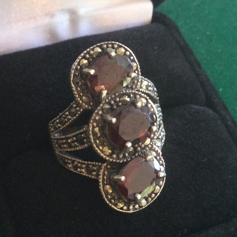 Vintage Genuine Garnet Ring from Moroccan Medina